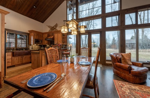Jackson Cabin | Arnica Cabin at Jackson Hole Golf and Tennis