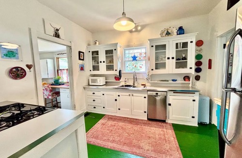 Walnut Street House | Artist Bungalow on Historic Route 66