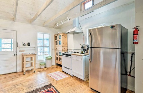 San Cristobal Cabin | ARTIST'S RETREAT