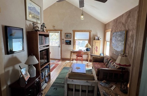 Abiquiu Cabin | Artistic Casita in Abiquiu, New Mexico with Wide Views to Pedernal Overlooking the Chama River Valley