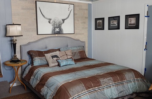 Northwood House | Authentic early 1900's farmhouse! Cozy, Quirky, full of charm and history!