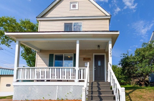 Endion House | Bayview House, Heirloom Vacations