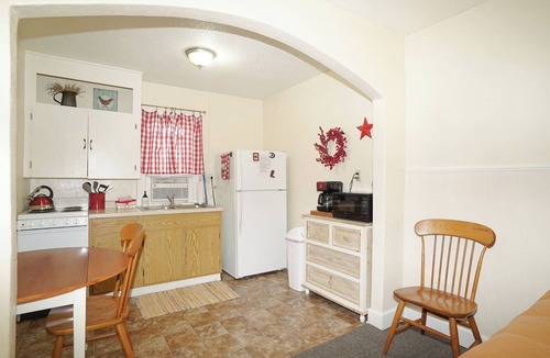 Joliet Hotel | Beartooth Suites