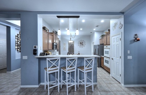 Tramonto House | Beautiful 3-bed, 2-bath home featuring a private pool and an excellent location.