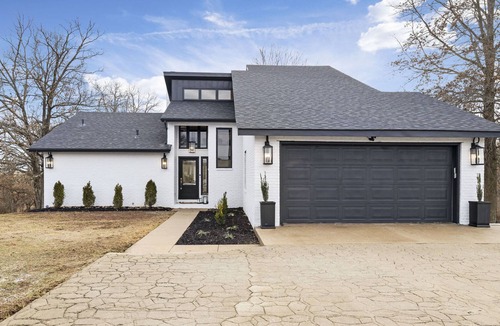 Nixa Other | Beautiful five star rolling hills estate