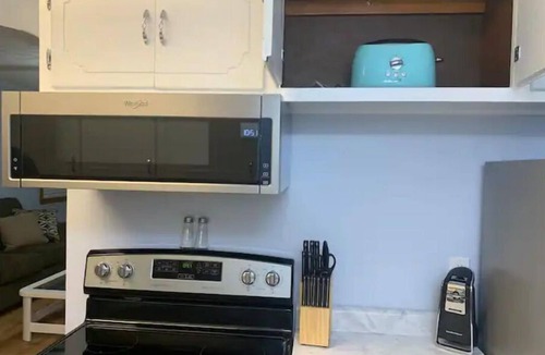 Grand Island House | Beautiful Furnished 2 Bedroom House with Garage