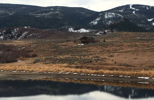Oak Creek House | Beautiful Lakeside Home - Colorado Mountains