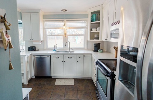 Westwood Hills House | Beautiful Newly Renovated 4BR/3BA- Home Base for World Cup!