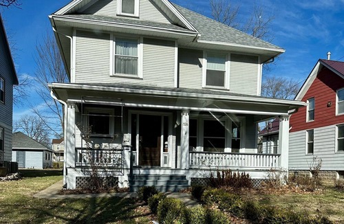Davenport House | Beautiful restored 3-bedroom house in Davenport