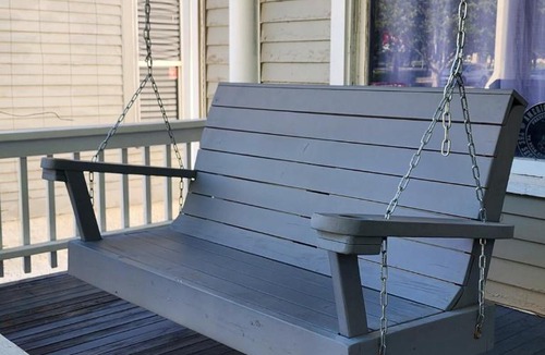 Downtown Apartment | Beautifully Renovated Downtown 1 Bed 1 Bath Apt, Pet Friendly