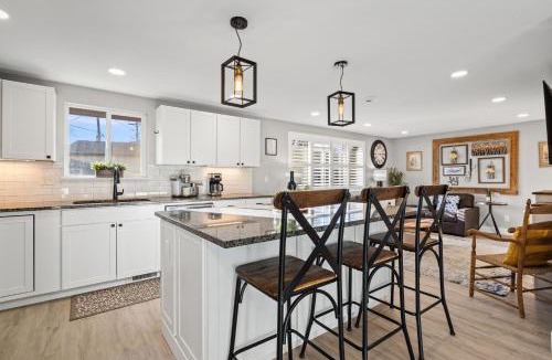 Berthoud House | Berthoud Basecamp Private Hot Tub and Backyard Oasis