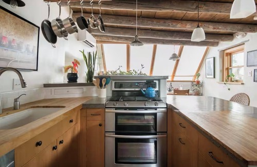Taos Condo | Best Casa: Peaceful Apartment in Historic Hacienda with Private Hot Tub