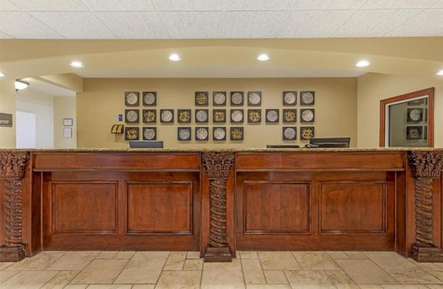 Greenville Hotel | Best Western Plus Monica Royale Inn & Suites