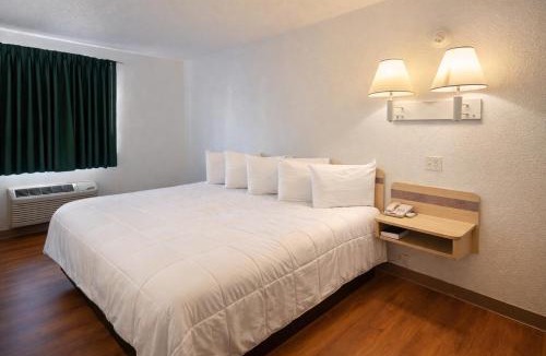 Big Springs Hotel | Big Springs Inn