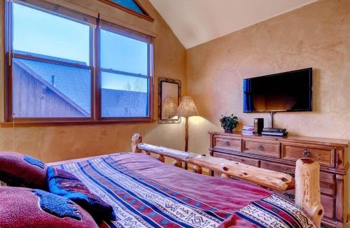 River Run Apartment | Black Bear Lodge 3 Bedroom Condo In River Run Village
