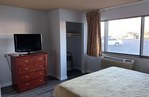 Eagan Hotel | Blue Way Inn and Suites Eagan - 2 Queen Bed Non Smoking