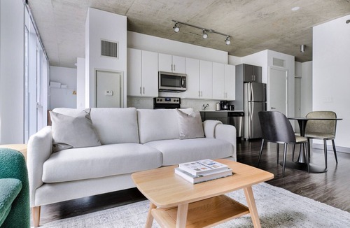 Downtown Chicago Apartment | Blueground | Chicago Loop, rooftop, nr Millennium Park