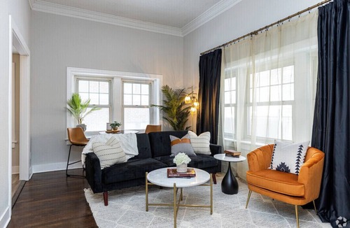 Central Hyde Park Apartment | Boho Chic/1 Bedroom/Entire unit