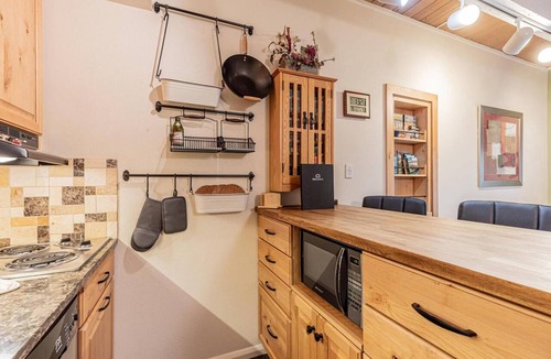 Steamboat Springs Condo | Book July Dates Now! Prime Base Area Location with Pool, Hot Tub, & Mountain Fun!
