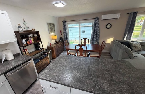 Lake View House | Brand New Black Hawk House-3 bedrooms and 14 person capacity!