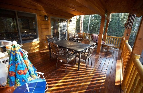 Brian Head Cabin | Brand new floors! Pool and fuseball tables!