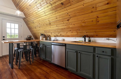 Makanda House | Breathtaking A-frame with Impressive Nature Views in Carbondale, Illinois
