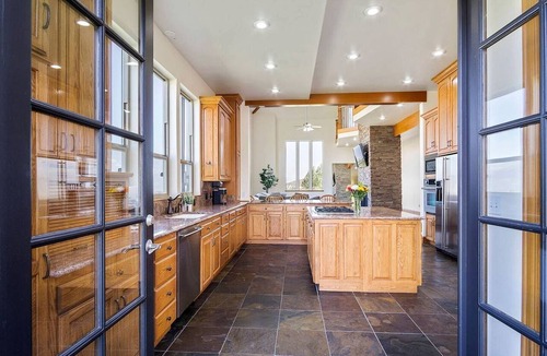Eagle Mountain Cottage | Breathtaking Cottage with Hot-tub in Eagle Mountain, Utah