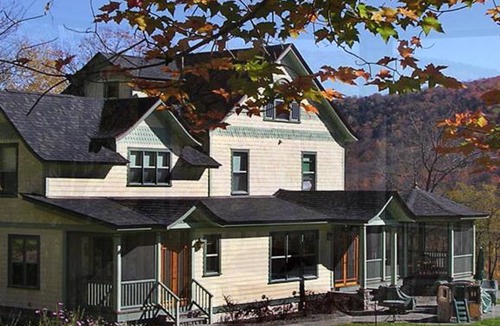 Fleischmanns Bed & Breakfast | Breezy Hill Inn
