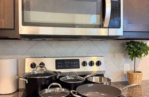 Denton House | Bright Open-Concept 4BR Home w/Huge Backyard