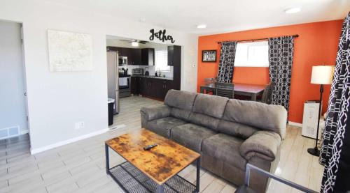 Twin Lakes Apartment | Bright & Spacious Upper Unit with Two Bedrooms in Denver