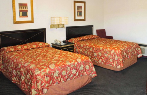Junction City Hotel | Budget Host Golden Wheat Motel