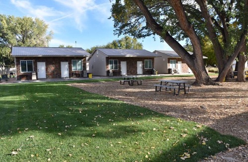 La Verkin Cabin | Bunkhouse 1B Sleeps 4