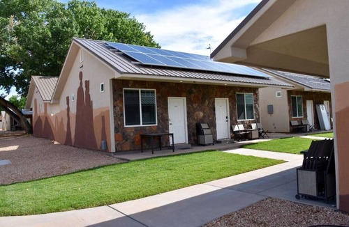 La Verkin Cabin | Bunkhouse 1B Sleeps 4