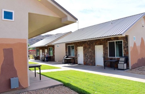 La Verkin Cabin | Bunkhouse 6B Convenient Location