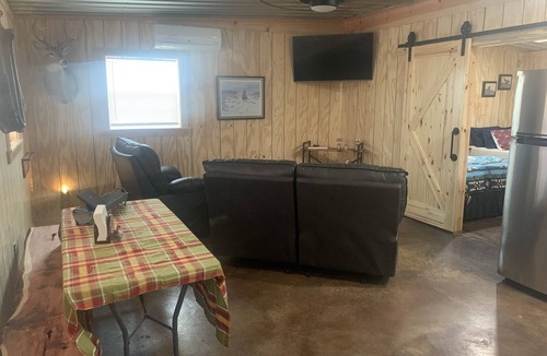Blackwell House | BunkHouse, hunters home away from home