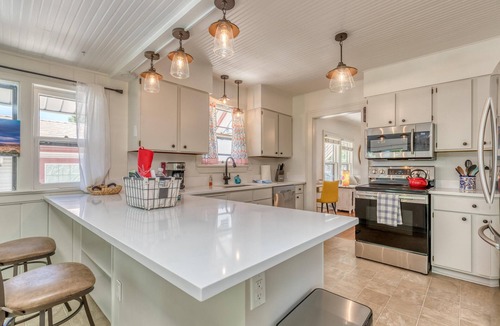 Grand Junction House | Butterfly: Downtown Stay Near CMU