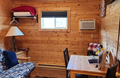 Jardine Cabin | CABIN 1- Secluded cabin 5 miles from the North entrance to Yellowstone.