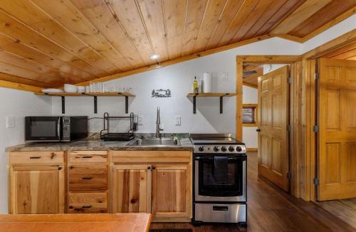 Estes Park House | Cabin 10- King Cabin Mins to RMNP