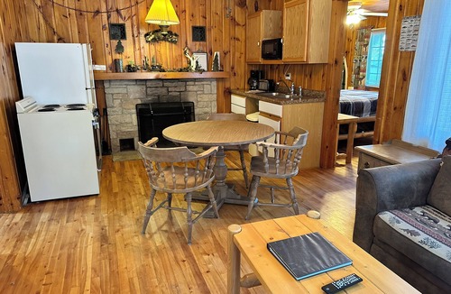 Eagle River Cabin | Cabin 14A by Eagle Waters Resort
