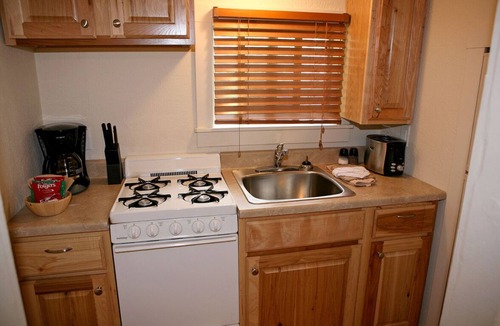 Estes Park Cabin | Cabin offers a rustic and cozy getaway