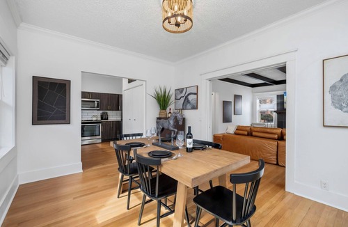 University Park House | Campus Corner Retreat | 2 King Beds + Dog-Friendly