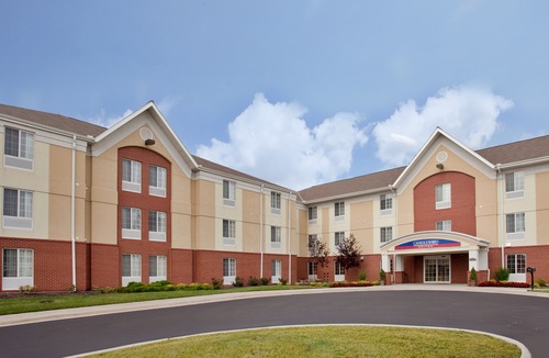 I-435 West KC-KS Hotel | Candlewood Suites Kansas City, an Ihg Hotel