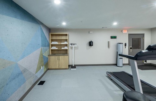 Wichita Hotel | Candlewood Suites Wichita Northwest by IHG