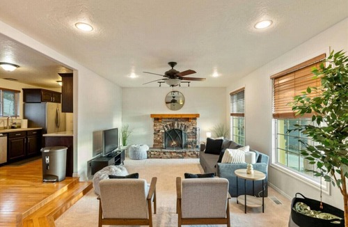 Cedar Hills House | Canyon Ridge Getaway | Arcade| View | Free Massage*