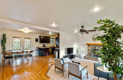 Cedar Hills House | Canyon Ridge Getaway | Arcade| View | Free Massage*