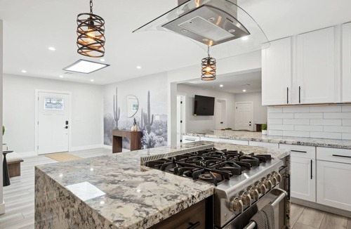 Mesa House | Casa Mesa Private Paradise w Pool, Putt, & Games