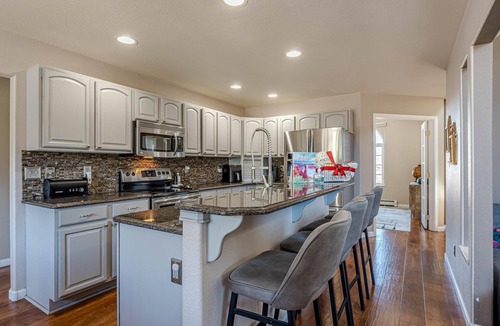 Grand Junction House | Casa Rimrock: Wake Up at CO Monument