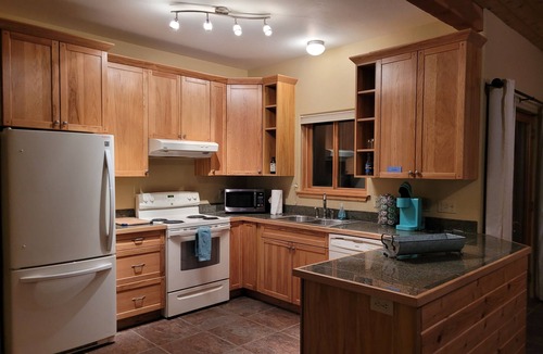 Hotchkiss House | Casita en la Mesa - breathtaking beauty and serenity