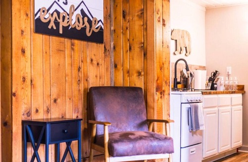 Woods Landing-Jelm Apartment | Centennial stay perfect for families!
