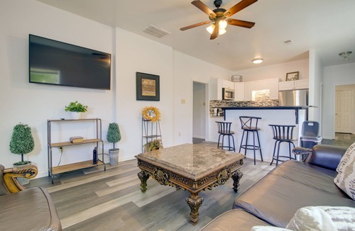 Uptown Cottage | Centrally Located Memphis House: 2 Mi to Beale St!